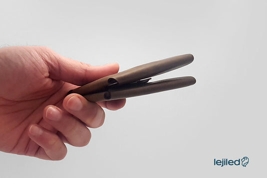 Origami-leather-bifold-wallet-with-coin-pouch_certified-vegetable-tanned-leather-closed