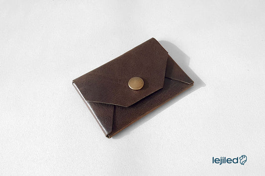 Origami-leather-small-purse_front-closed