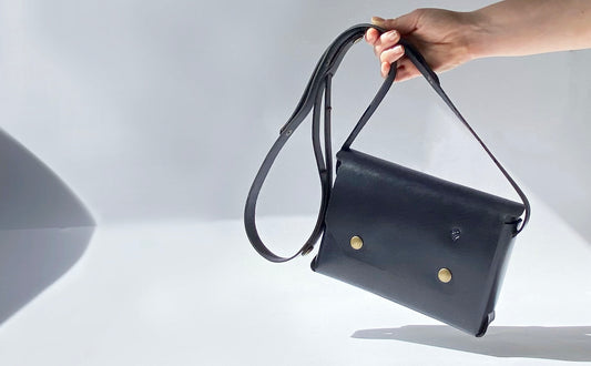 origami-leather-bag-blue-1