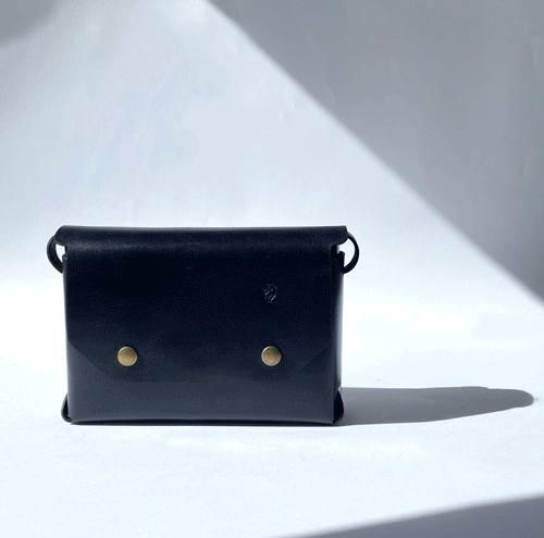 origami-leather-bag-blue