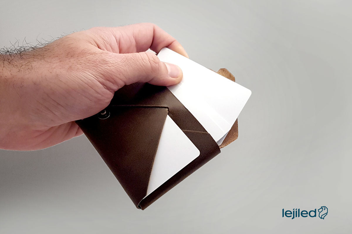 Origami-leather-card-holder_certified-vegetable-tanned-leather-interior-pockets-with-pull-tab-and-front-cards