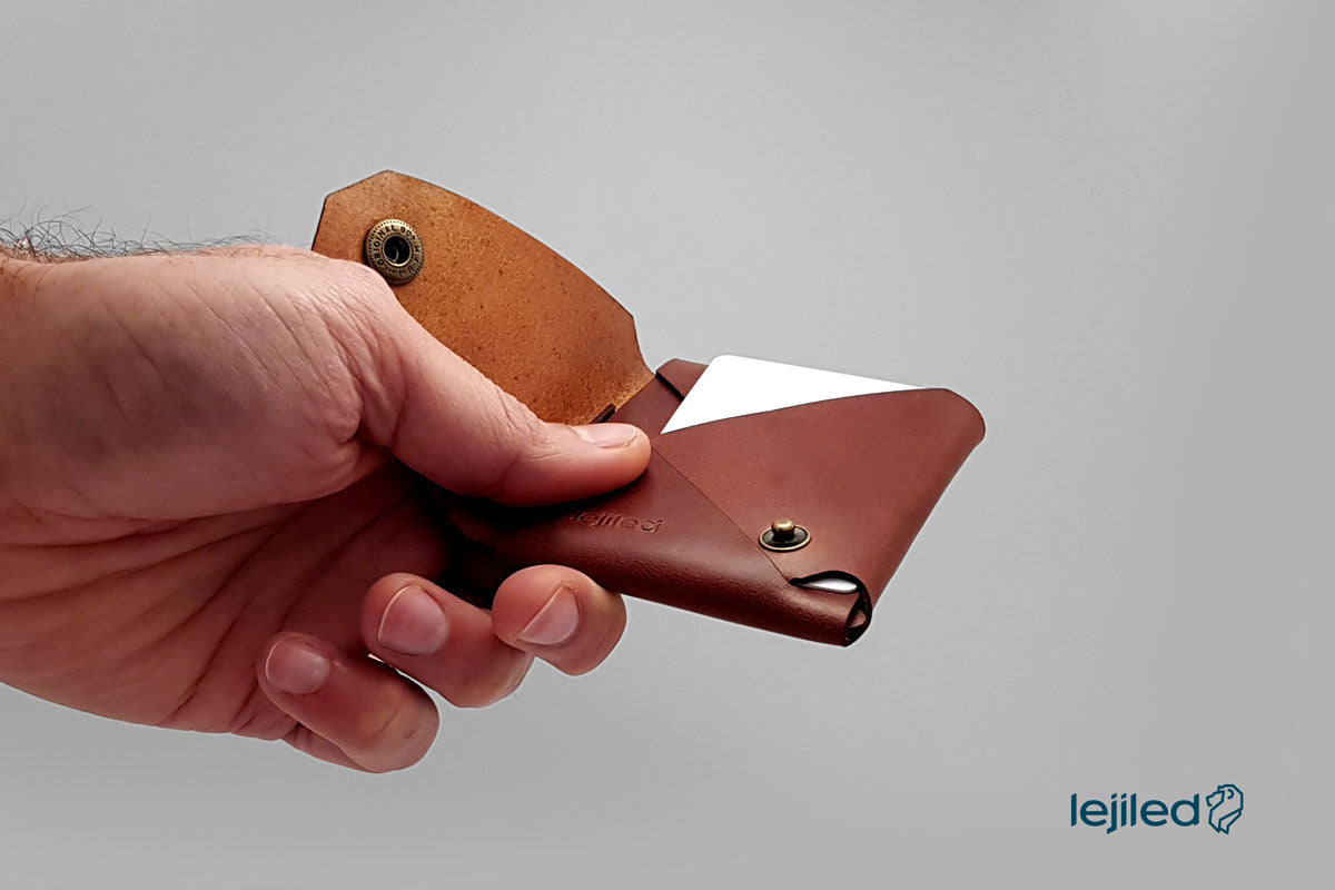 Le N°01' Couio. Stitchless Leather Card Holder – Lejiled
